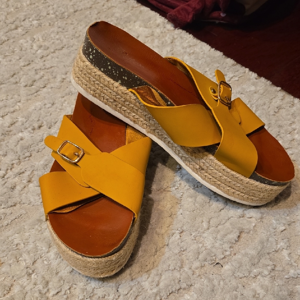 Chic Yellow Espadrille Slide Sandals